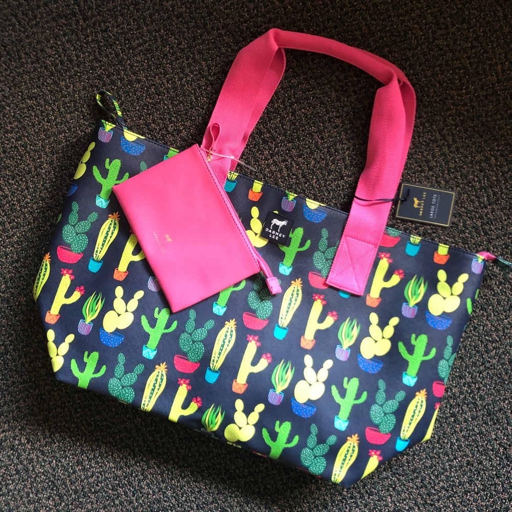 PRICE DROP!!! Large Travel Tote Bag with pouch